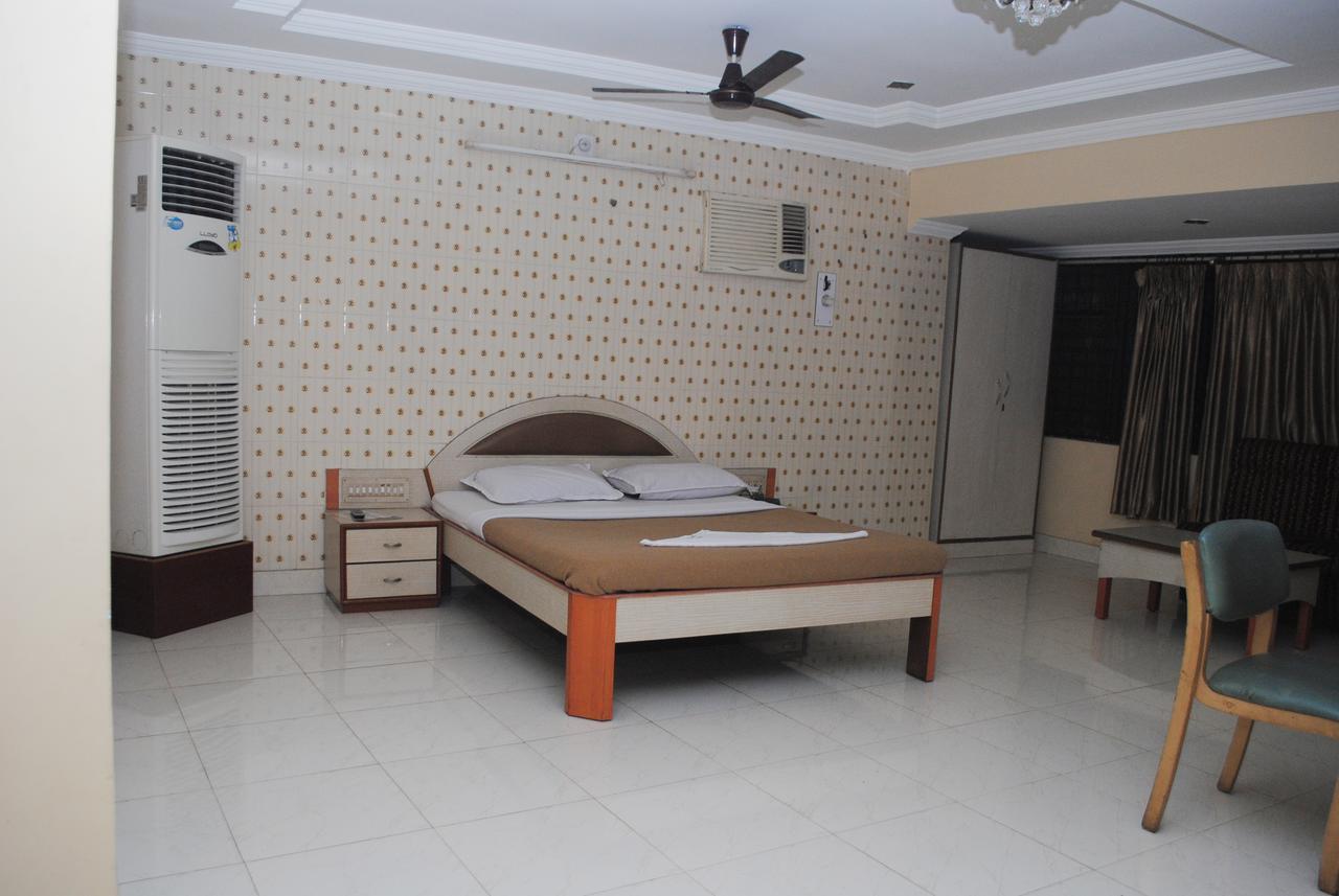 Hotel Pancharatna Paradise Udupi Bagian luar foto